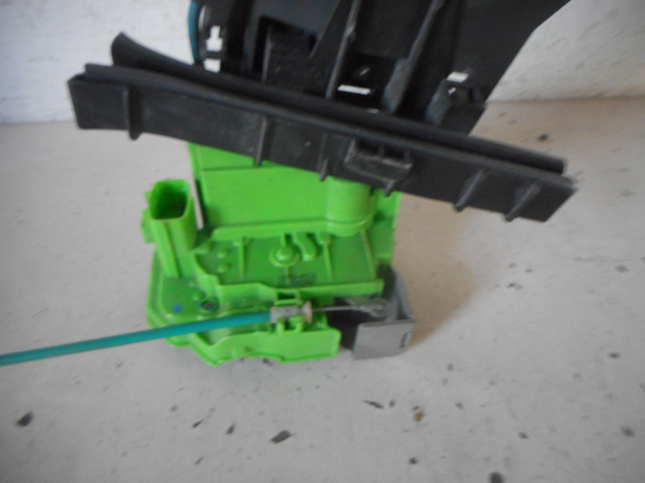 Serratura porta ant. dx.